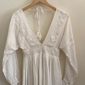Free people white long sleeved mini dress!